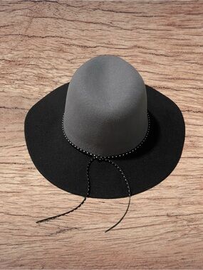 BRAND NEW! Summer & Rose Western Cowboy Hat - Women’s